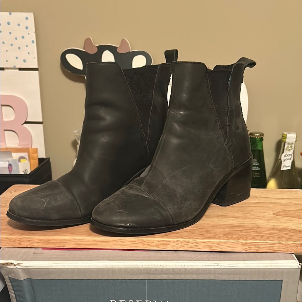 Toms Black Ankle Booties with Classic Silhouette